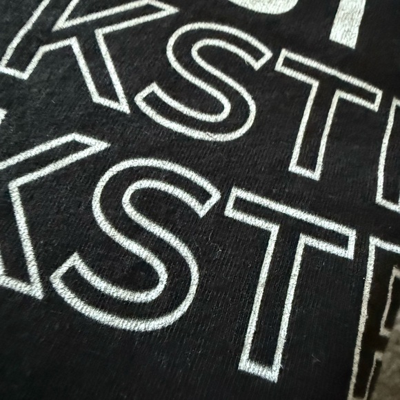 Shirt - Picture 2 of 4